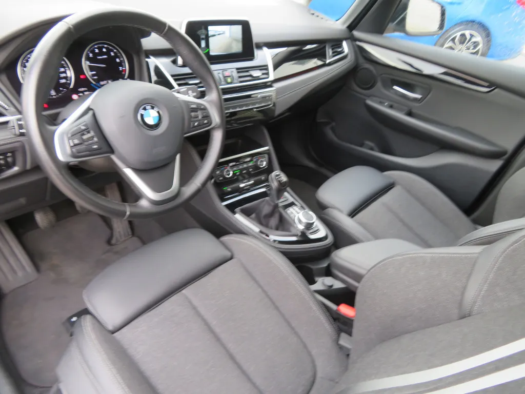 BMW 216 GRAN TOURER I SPORT LINE*NAVI*UPE 40.190¤ Image 4