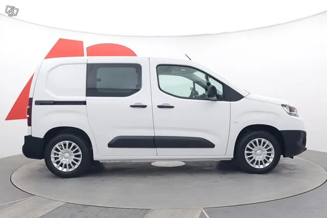 Toyota Proace Active L1 1,5D 130 Automaatti 4ov - Tästä käyt Image 6