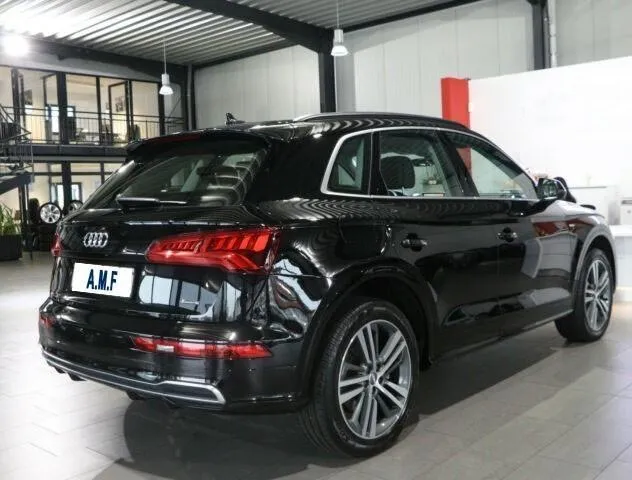 AUDI Q5 40 TDI quattro S tronic Sport Image 5