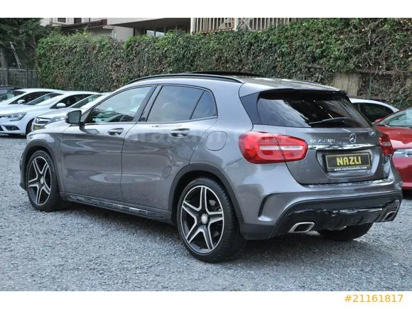 Mercedes-Benz GLA 200 AMG Image 5